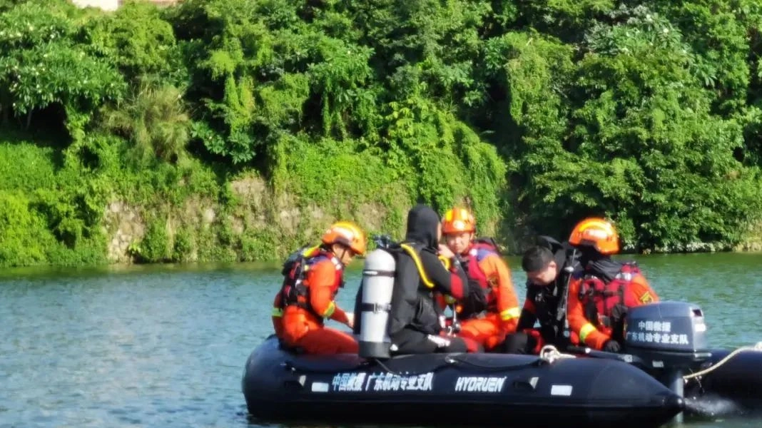 Public Safety Diving - Water Rescue and Recovery