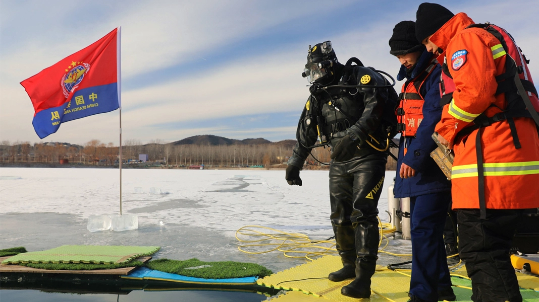Dive Into Public Safety Divers: Tribute To Underwater Heroes