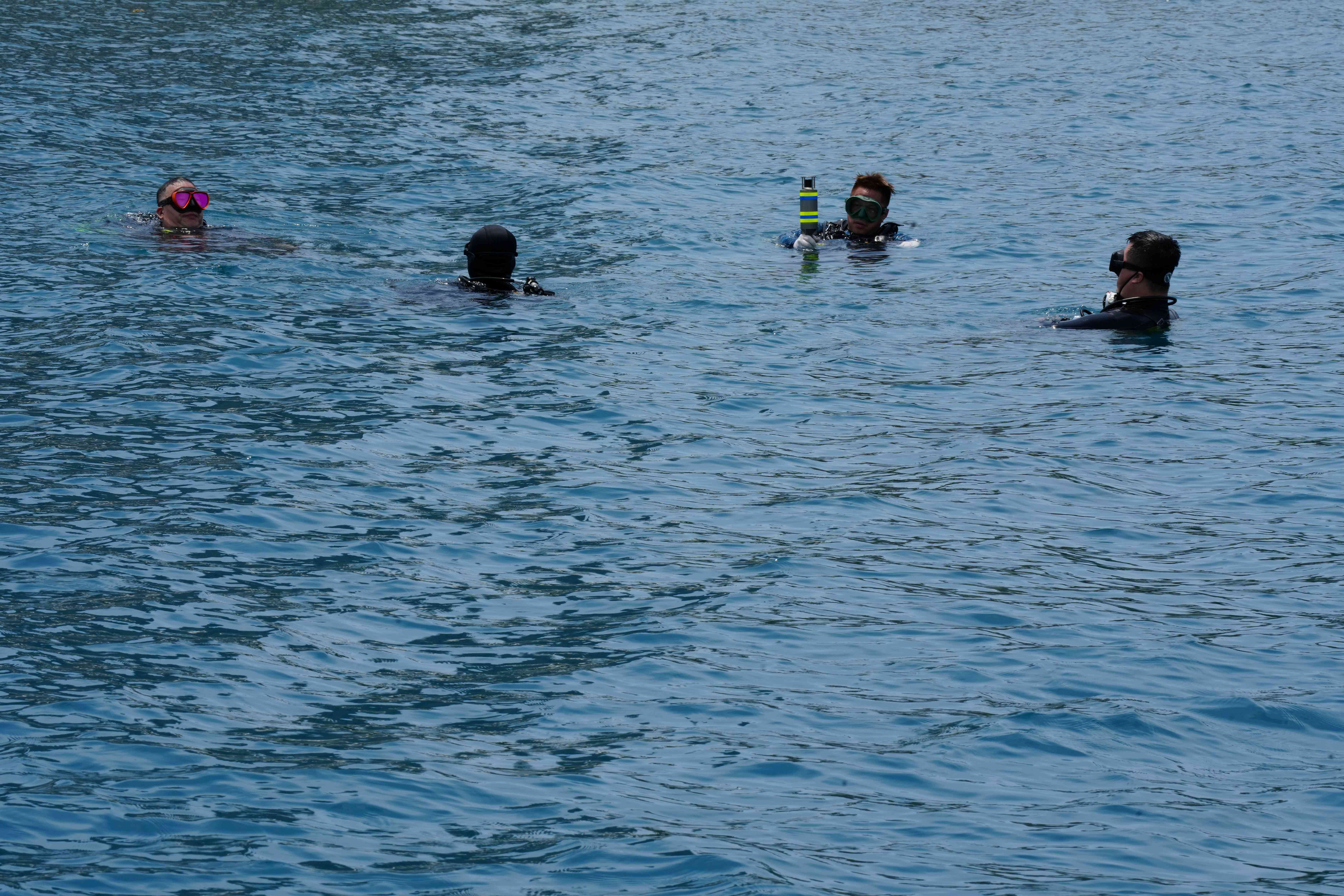 Scientific-diving-equipment-communication-underwater-location_1.JPG